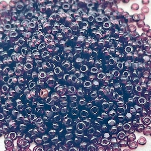 Vintage Size 11/0 Czech Charlotte Glass Seed Beads, 11-12 grams, One Cut Seed Bead, True Cuts, Jewelry Making Supply, Beading CH11-299
