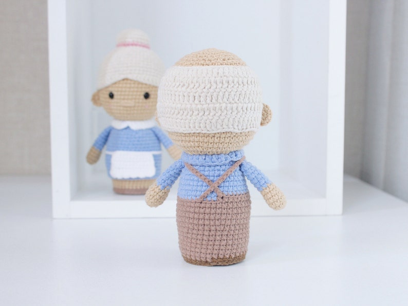 Crochet pattern grandma, grandpa, amigurumi doll, Mothers day gift, Fathers Day, PDF English pattern image 5