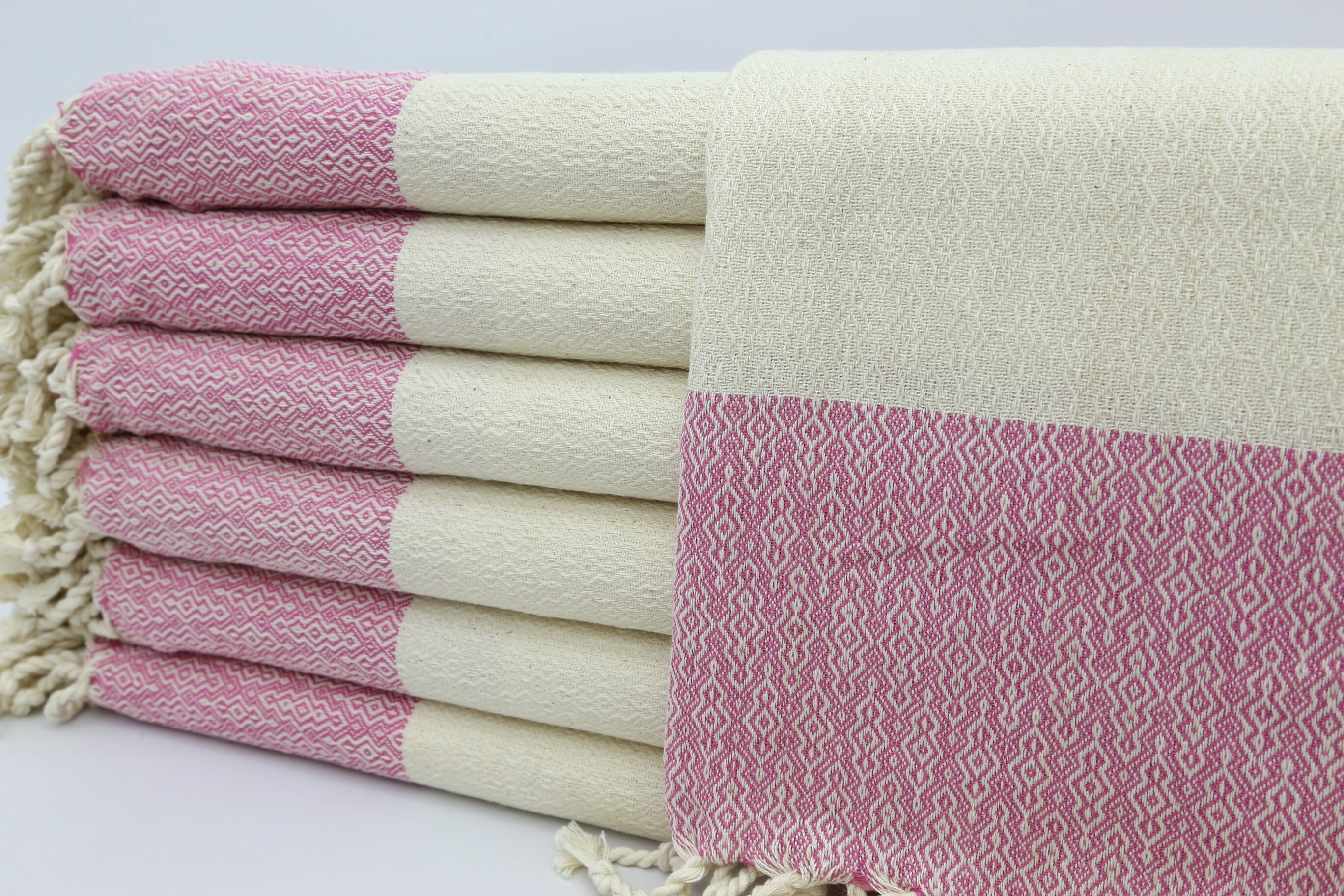 Pink and grey towels deals