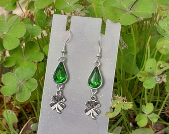 Boucles D'oreilles Dormeuses En Argent 925 Avec Cristaux Vert Clair - Style Goutte - Neuf Sans Emballage