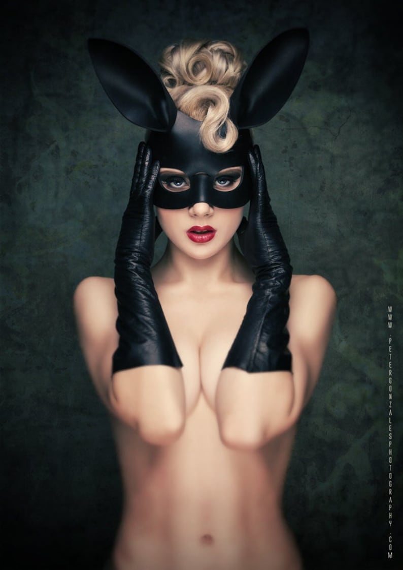 Bunny mask in leather choose color image 1