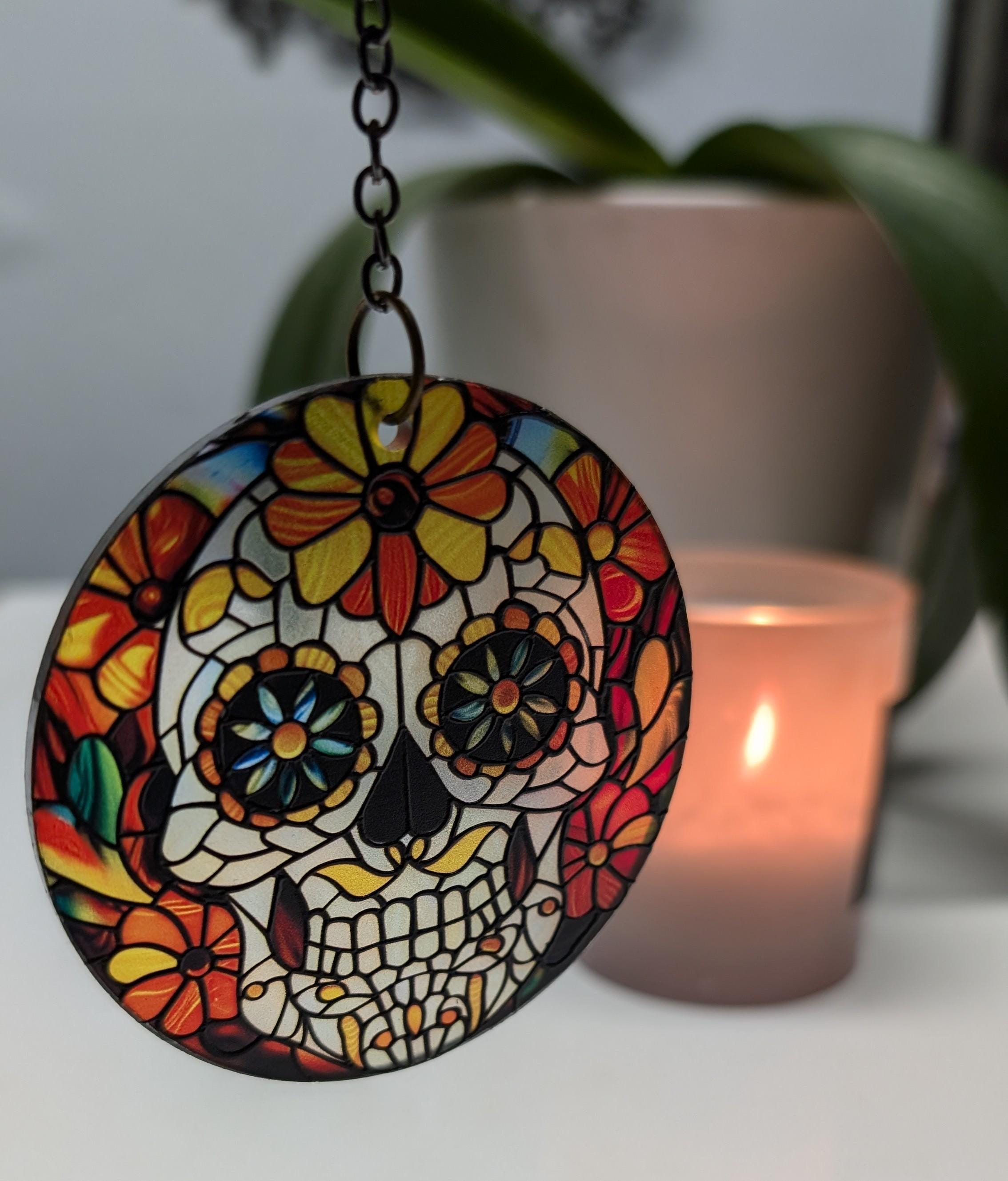 聖母マリアとイエスの聖像：ステンドグラス風クリスマスオーナメント