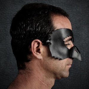 Bird Beak: leather mask (choose color)