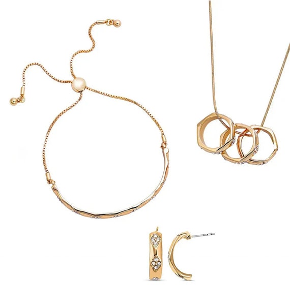 Stunning Jewellery Set in Gold Plated.