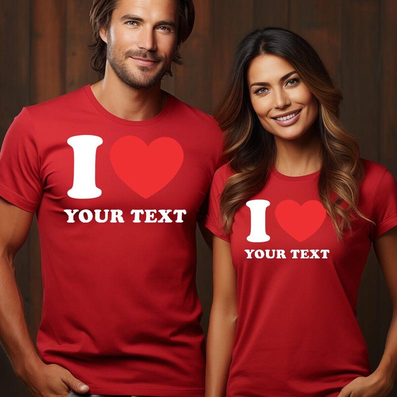 Camiseta personalizada con la frase "Te amo" / Nombre y texto personalizables / Diseño de corazón rojo / Regalo personalizado para el día de San Valentín para parejas, amigos o familiares imagen 9