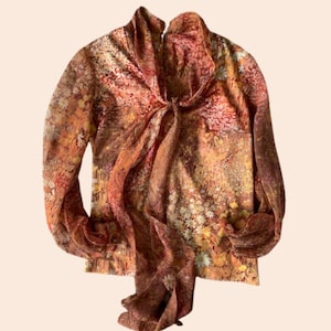 Vintage 70s Women&#39;s Tie-Neck Blouse