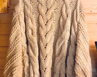 Pullover mit Zopfmuster Beige Oversize