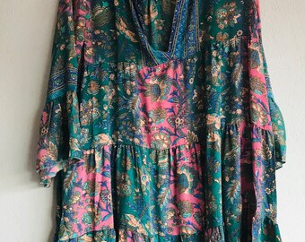 Silk blouse in paisley style turquoise