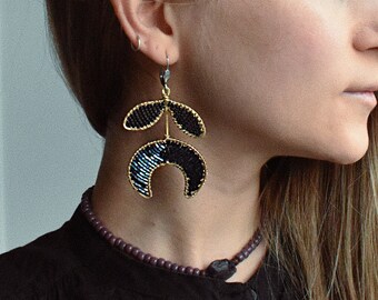 Bohemian crescent earrings for woman, Statement long boho blue and black beaded half moon celestial earrings, Unique handmade grunge jewelry