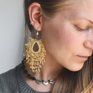 Tassel earrings gold for women, Fringe earrings handmade with beads, Dainty bohemian chandelier earrings, Unique designer jewelry for her zdjęcie 1