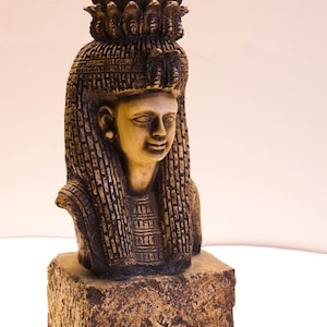 Queen Hatshepsut - Queen Of Egypt - Made In Egypt