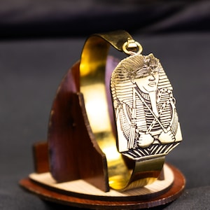 Marvelous free size bracelet of Tutankhamun, handmade in Egypt with care and love