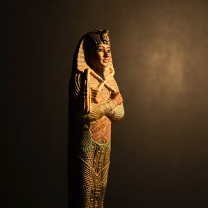 Gorgeous Egyptian King Tutankhamun - King of kings - Egyptian King - Tut antiques - Tutankhamun for sale