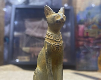 バステトぬいぐるみ：古代エジプトの猫の女神、ミンキー生地、刺繍の
