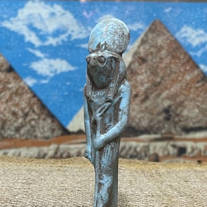 Mini ägyptische RA der Sonnengott trägt Sonnenscheibe - RA Altar Statue - Ägyptische Antiquitäten - Replika RA - Energieschutz