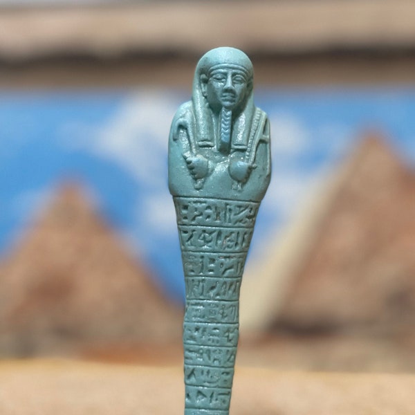 Isis Ushabti, déesse égyptienne Isis Ushabti. réplique d'Oushabti comme le musée.