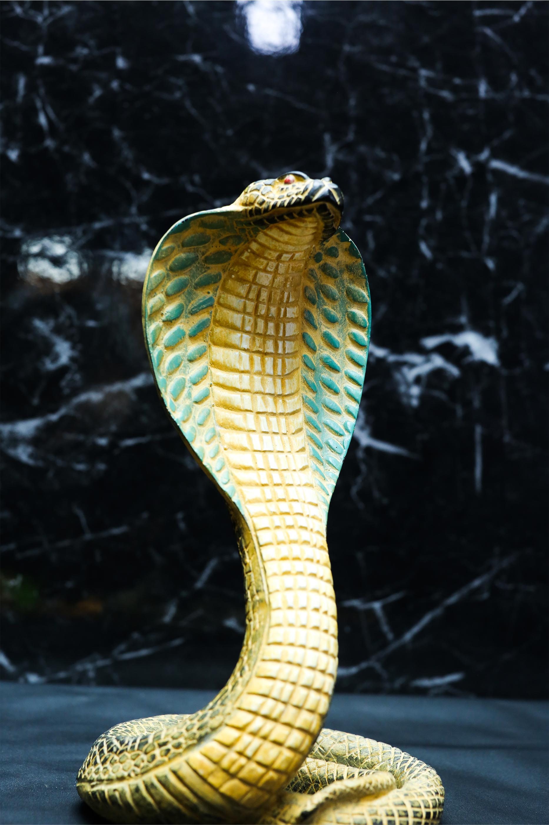 エジプトのコブラの蛇の像、エジプトのウラエウス。エジプトで丁寧に