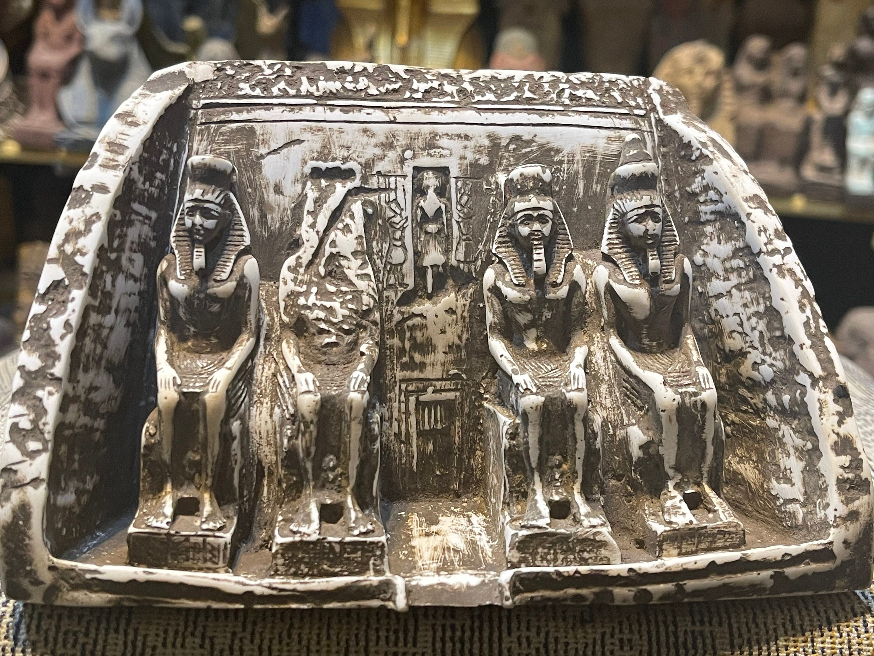EGYPT 、 アブ・シンベル神殿　『ピラミッド出土品レプリカ』の2点セット Amazon.co.jp: 古代エジプトの像、エジプトの建築モデルアブシン