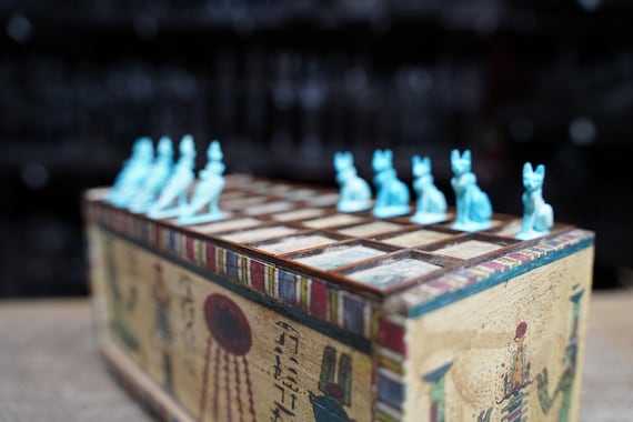 古代エジプトのセネト ボード ゲーム、古代エジプトのファラオがセネト