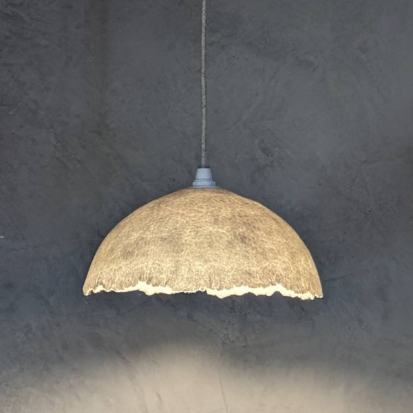 Lampe Suspension ONDÉE blanche en laine feutrée