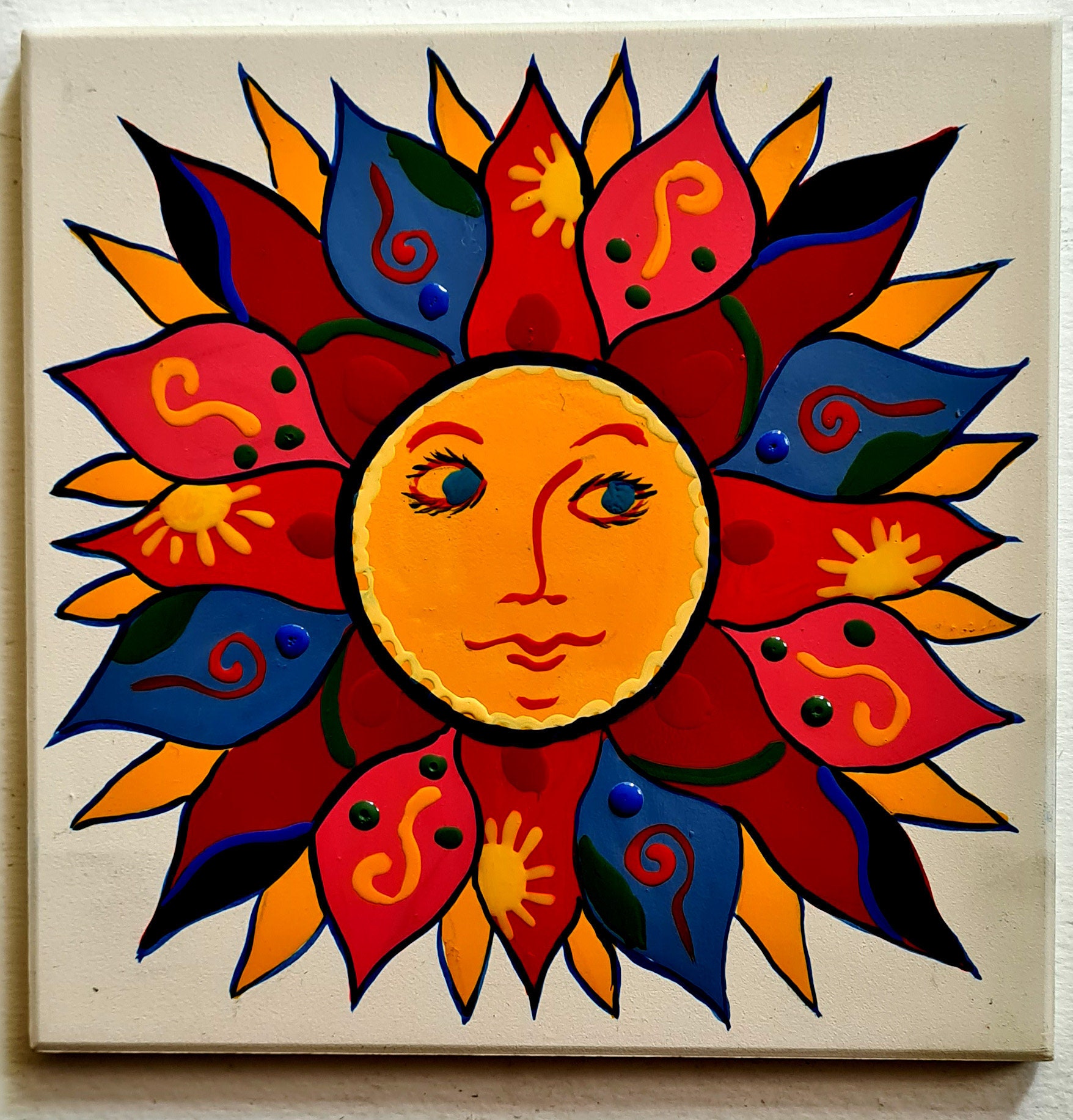 Carreau de Céramique Réalisé et Peint à La Main, Collection Soleils