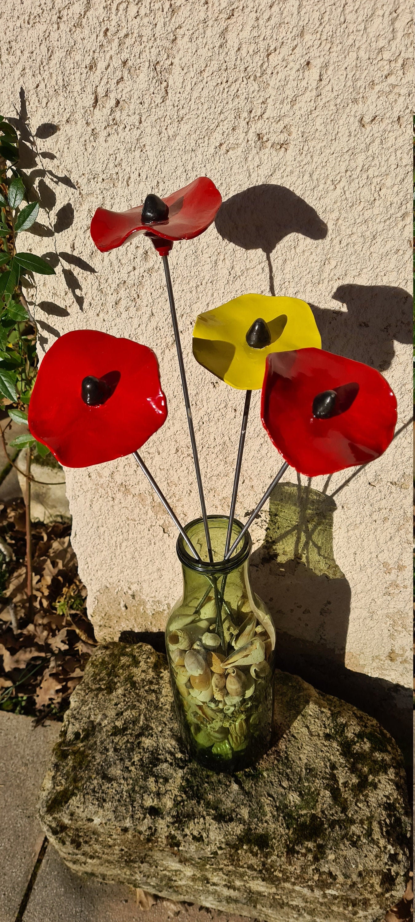 Fleur en Céramique Stylisée Le Coquelicot d'inspiration Art Déco, Rouge Cerise