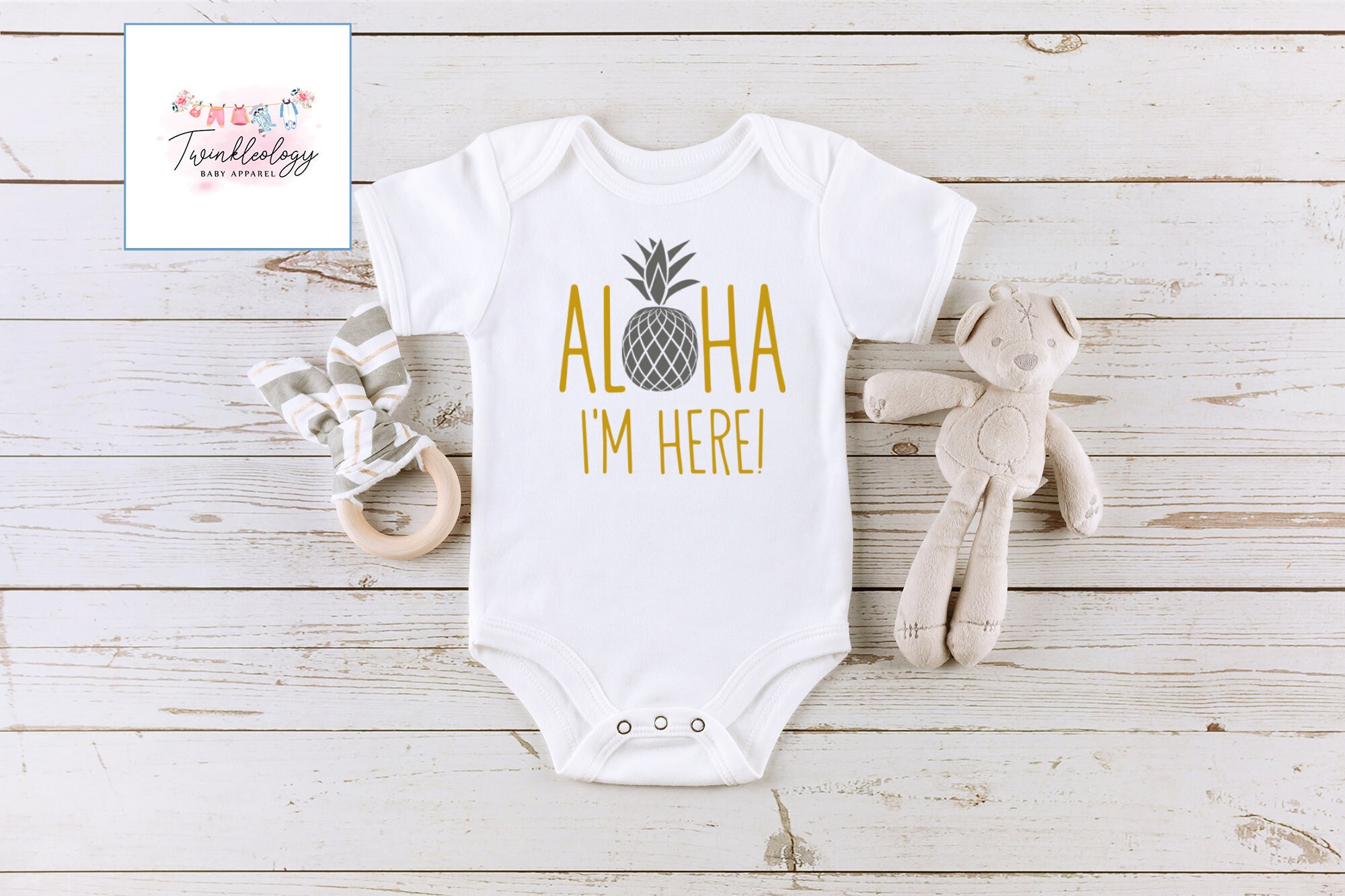  Creative Knitwear University of Hawaii Baby Bodysuit: Clothing,  Shoes & Jewelry
