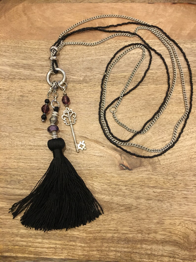 1920/'s length charm necklace
