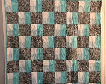 Baby Quilt // Handmade // White and Blue Quilt