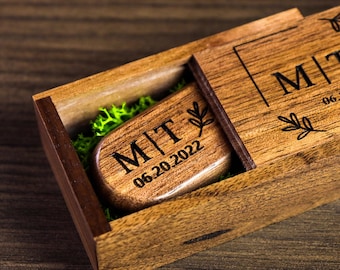 Oval Wood USB Flash Drive & Wooden USB Box Set - Custom Engraved USB Set - Video or Photography Wedding usb Packaging, Father's Day Gift
