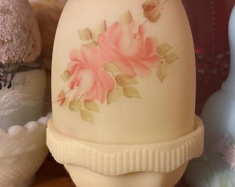 Fenton Custard Rose Glower