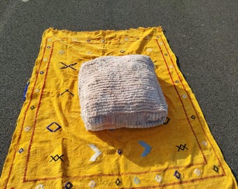 Vintage Moroccan Floor Pouf – Handwoven Berber Cushion from Boujad Rug – Boho Tribal Ottoman"