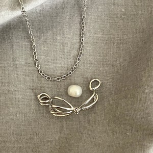 Pearl Cage Pendant  , Necklace Set Silver-tone Heart Cage Locket image 3