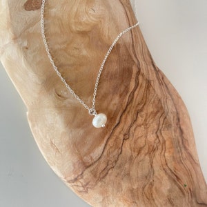 Elegant Silver Necklace with Pearl Pendant - Dainty Jewelry Gift Image 3