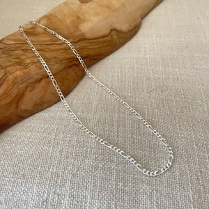 Sterling Silver 3mm Diamond-Cut Figaro Chain Necklace Image 9