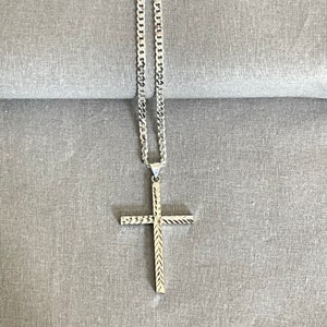 Sterling Silver Cross with Curb Chain, Silver With Diamond Cut Cross Pendant, Men's 925 silver cross Image 7