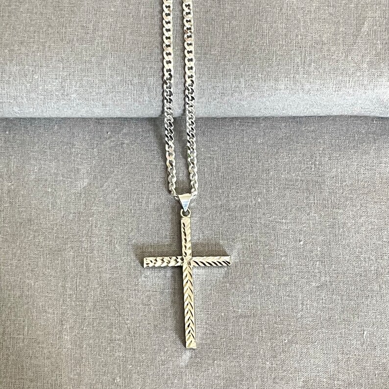 Sterling Silver Cross with Curb Chain, Silver With Diamond Cut Cross Pendant, Men's 925 silver cross Image 7