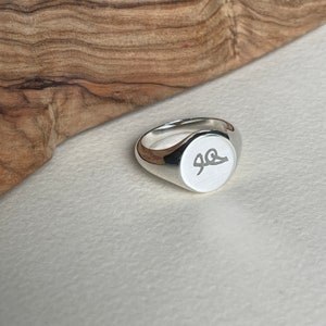 Engraved Sterling Silver Signet Ring, Classic Unisex Design Image 8
