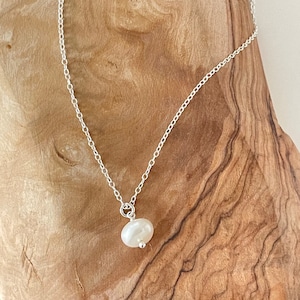 Elegant Silver Necklace with Pearl Pendant - Dainty Jewelry Gift Image 1