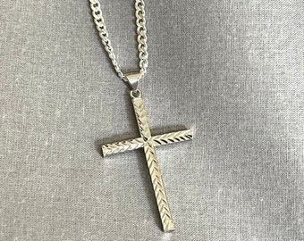 Sterling Silver Diamond Cut Cross Pendant, Curb Chain