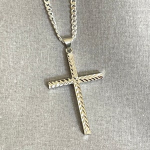 Sterling Silver Cross with Curb Chain, Silver With Diamond Cut Cross Pendant, Men's 925 silver cross Image 4