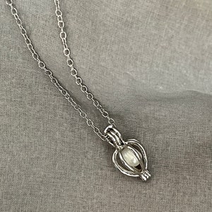 Pearl Cage Pendant  , Necklace Set Silver-tone Heart Cage Locket image 2