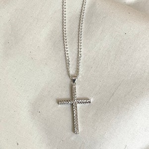 Sterling Silver Cross with Curb Chain, Silver With Diamond Cut Cross Pendant, Men's 925 silver cross Image 3