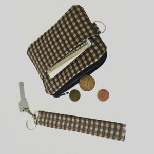 Cartera de muñeca de cuadros vichy marrones, llavero monedero con portadocumentos y cordón para la muñeca adjunto, llavero con tarjetero y billetera de identificación, juego de regalo perfecto