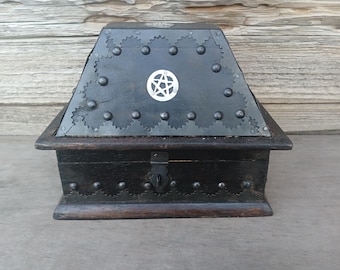 Witches Herb & Potion Storage Chest With Pentagrams