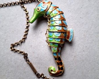 Seahorse pendant, kitsch jewellery, fish pendant,  articulated seahorse, rolled gold chain, vintage chain, seahorse jewellery, costume,