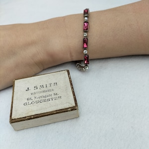 Vintage jewellery box, old gift boxes, antique jewellery, antique boxes, gift wrapping, personalised gift wrapping, antique jewellery