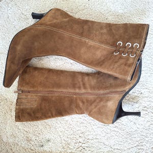 Vintage suede boots, womens suede boots, brown suede boots, 1970s vintage boots, two tone leather boots, suede ankle boots