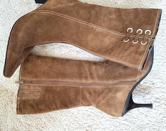 Vintage Wildlederstiefel, Damen Wildlederstiefel, braune Wildlederstiefel, 1970er Jahre Vintage Stiefel, zweifarbige Lederstiefel, Wildlederstiefel