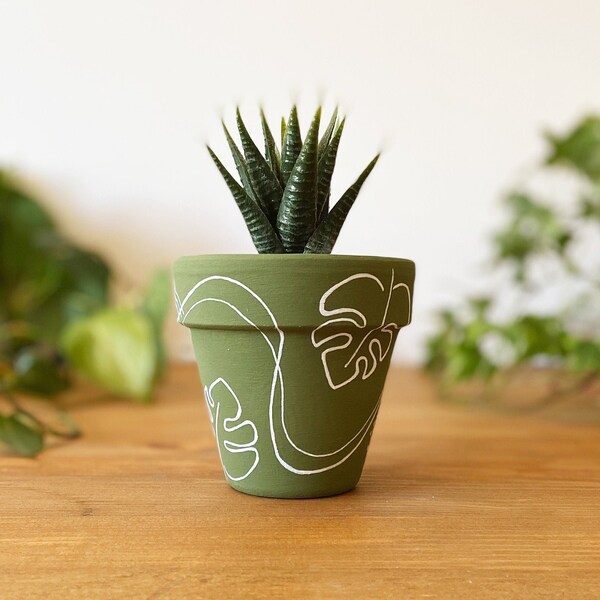 Hand Painted Planter | Monstera Leaf | Terracotta Pot | Clay Pot | Boho Decor | Home Decor | Indoor Planter | Line Art Decor | Bohemian